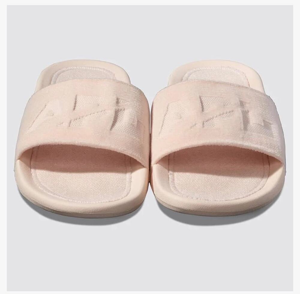 New APL techloom velvet crème slides sandals size 10